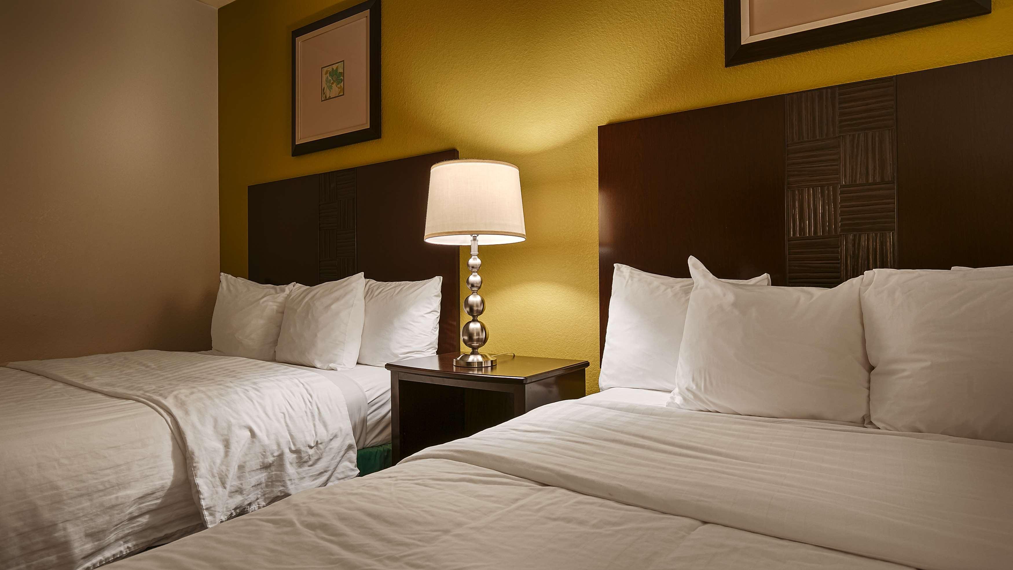 Best Western Douglas Inn & Suites Экстерьер фото