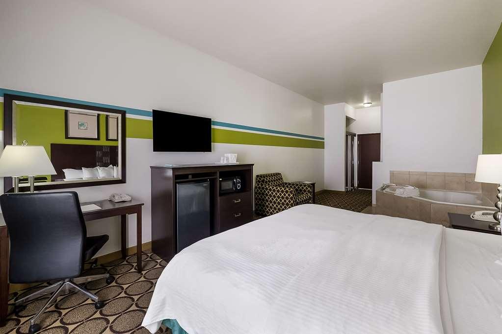 Best Western Douglas Inn & Suites Номер фото